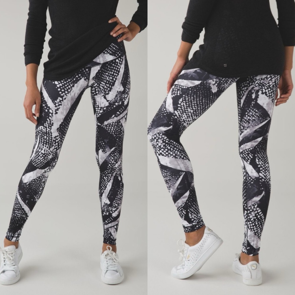 Lululemon Wunder Under Pant III *Full-On Luon, Size: 4